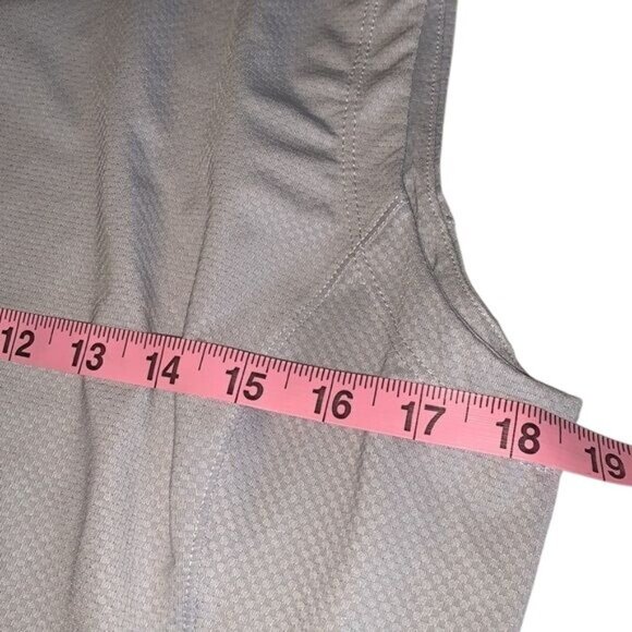 Marouat Womens Sleeveless Light Gray V-Neck Top With Side Pocket Lightweight Siz - Picture 8 of 9